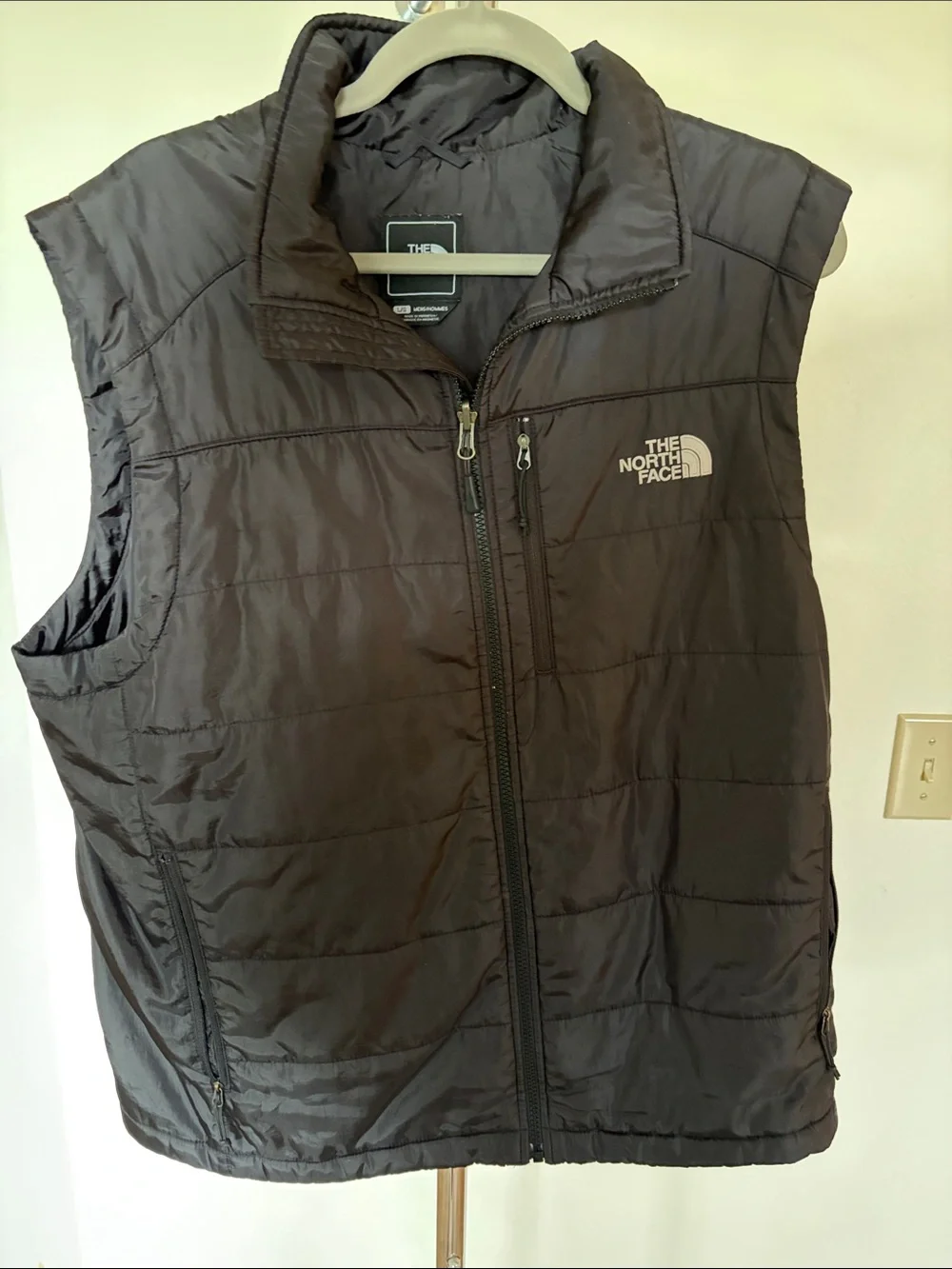 The North Face Men's Dark Gray Quilted Insulated Vest